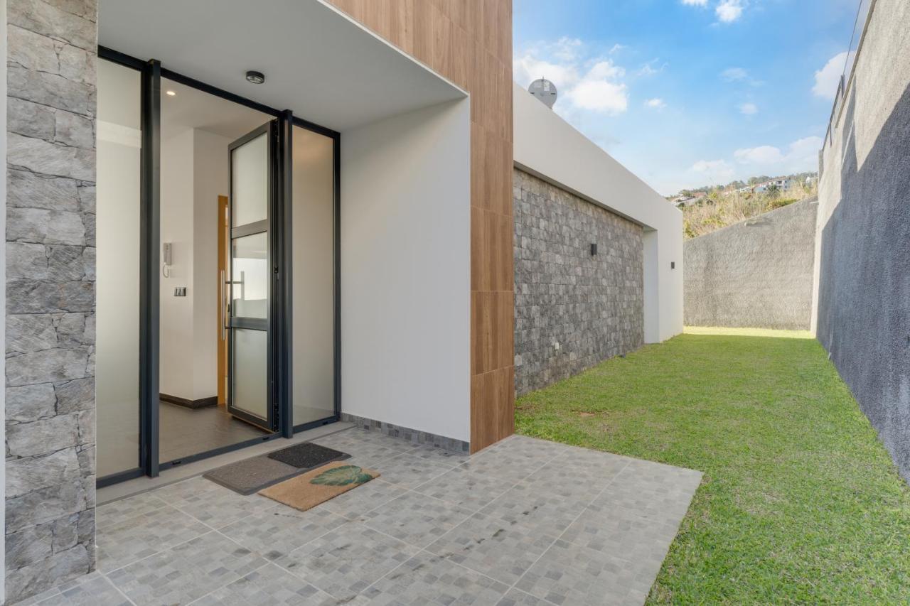 Vila Casa Mozart II Estreito Da Calheta Exteriér fotografie